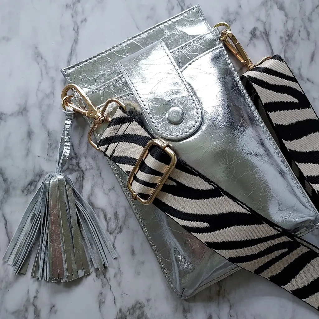Agnes Phone Pouch - Silver Mirror