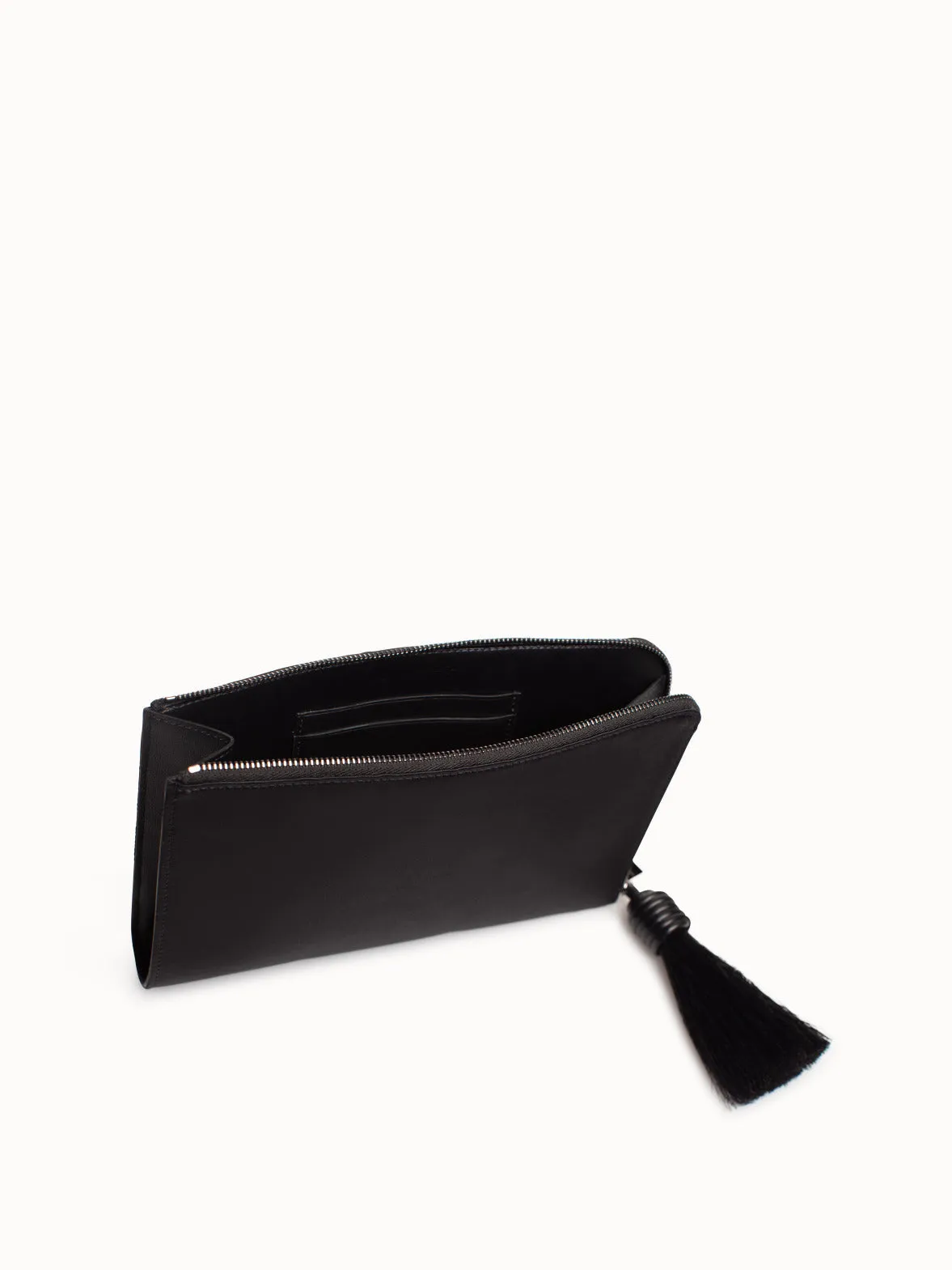 Tassel Pouch aus Satinstoff